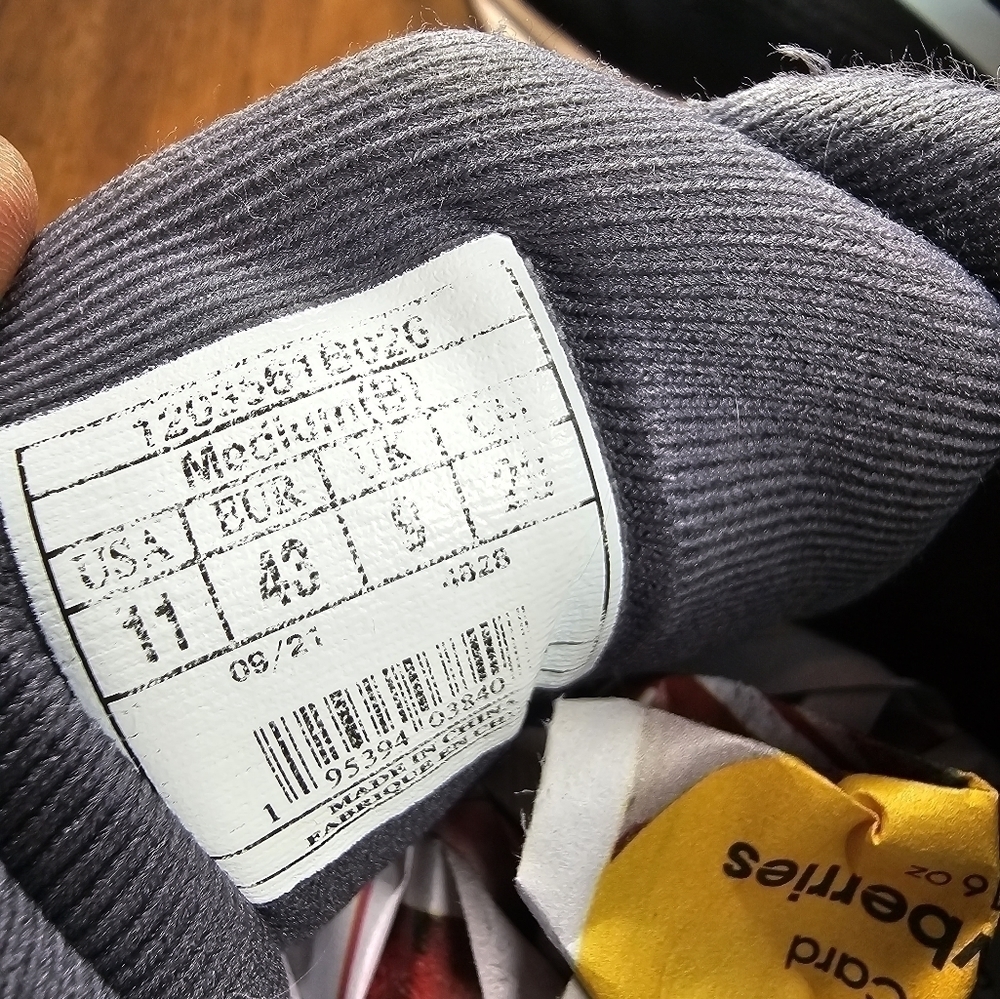 Brooks Ghost 14 Running Shoes Women's Size 11it have a little tear inside the s - Picture 5 of 8